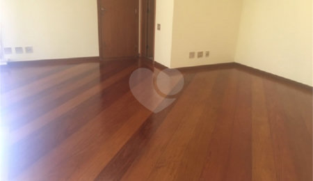 Apartamento para alugar com 3 quartos, sendo 1 suíte,  em Brooklin, São Paulo, SP