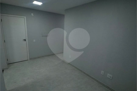 Apartamento à venda com 2 quartos e 1 vaga