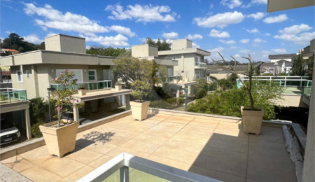 Casa à venda com 4 suítes no condomínio Residencial Jabuticabeiras, São Paulo - SP
