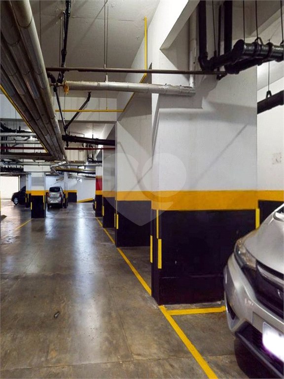Apartamento à venda com 2 quartos, sendo 1 suíte, em Moema, São Paulo, SP