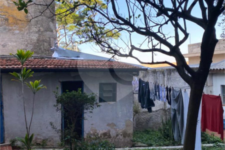 Casa à venda com 3 quartos, sendo 1 suíte, em Indianópolis, São Paulo, SP