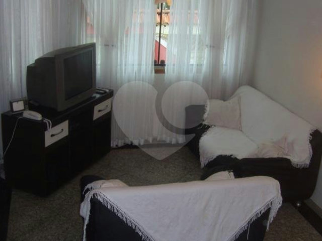Sobrado à venda com 3 quartos, sendo 1 suíte,  em Tremembé, São Paulo, SP
