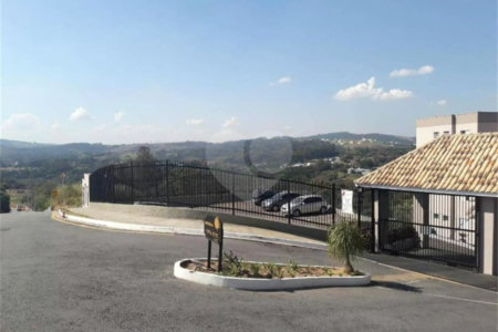 Apartamento à venda com 3 quartos, sendo 1 suíte, em Pinheirinho, Vinhedo, SP