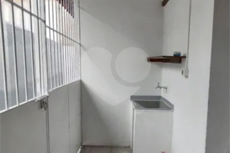 CASA A VENDA NO CENTRO COM 3 DORMITÓRIOS, 1 SUÍTE, 4 VAGAS, SÃO JOSÉ DOS CAMPOS/SP.
