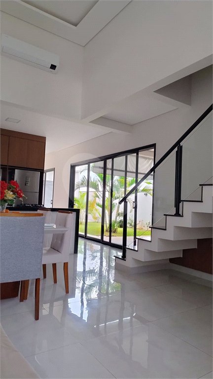Casa à venda ou para alugar com 3 suítes no condomínio Residencial Viena, Indaiatuba - SP