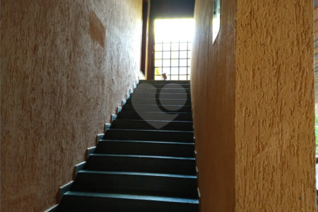 Casa à venda com 3 quartos, sendo 1 suíte,  em Vila Oliveira, Mogi das Cruzes, SP