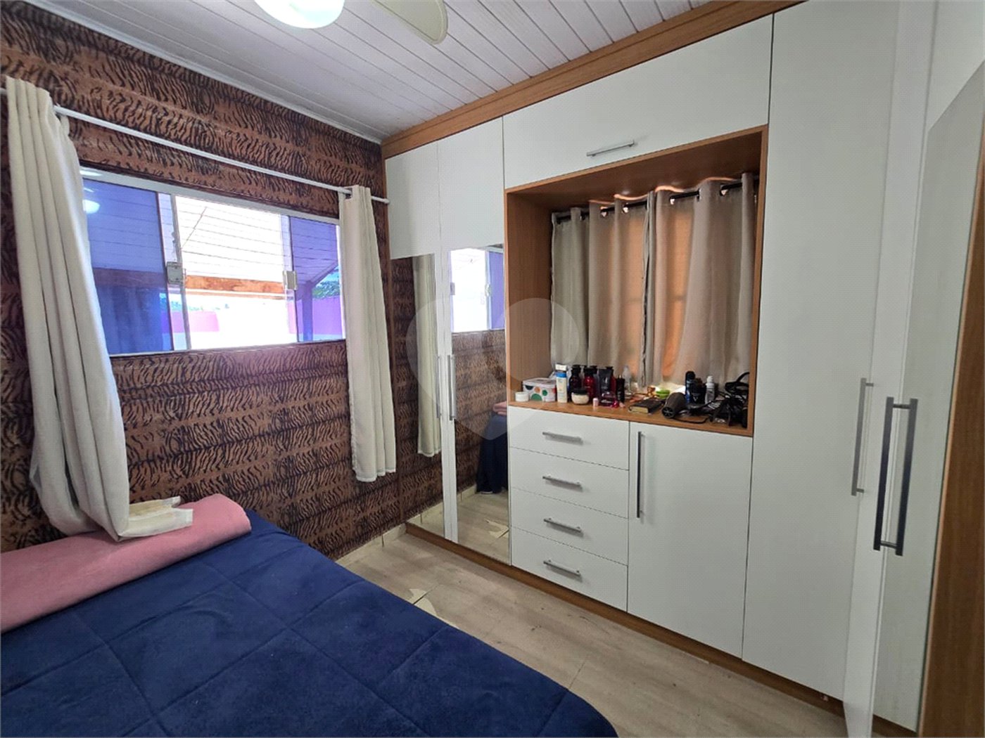 Casa à venda com 2 quartos em Vila Messias, Alambari, SP