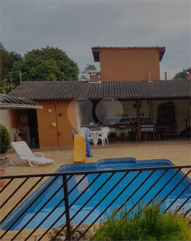 Sobrado à venda com 3 quartos, sendo 1 suíte, em Esplanada do Carmo, Jarinu, SP