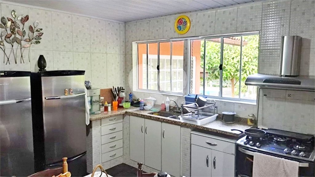 Casa à venda com 6 quartos, sendo 2 suítes, no condomínio Associação Reserva das Hortênsias, Mairiporã - SP