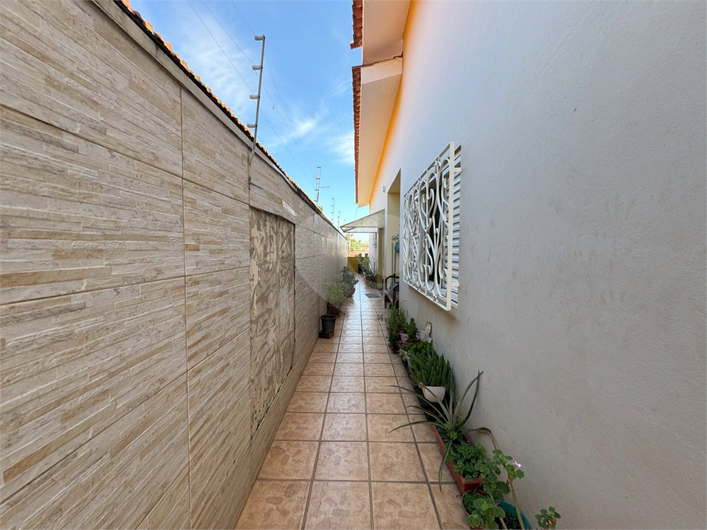 Casa à venda com 3 quartos, sendo 1 suíte, em Jardim Santa Rosália, Sorocaba, SP