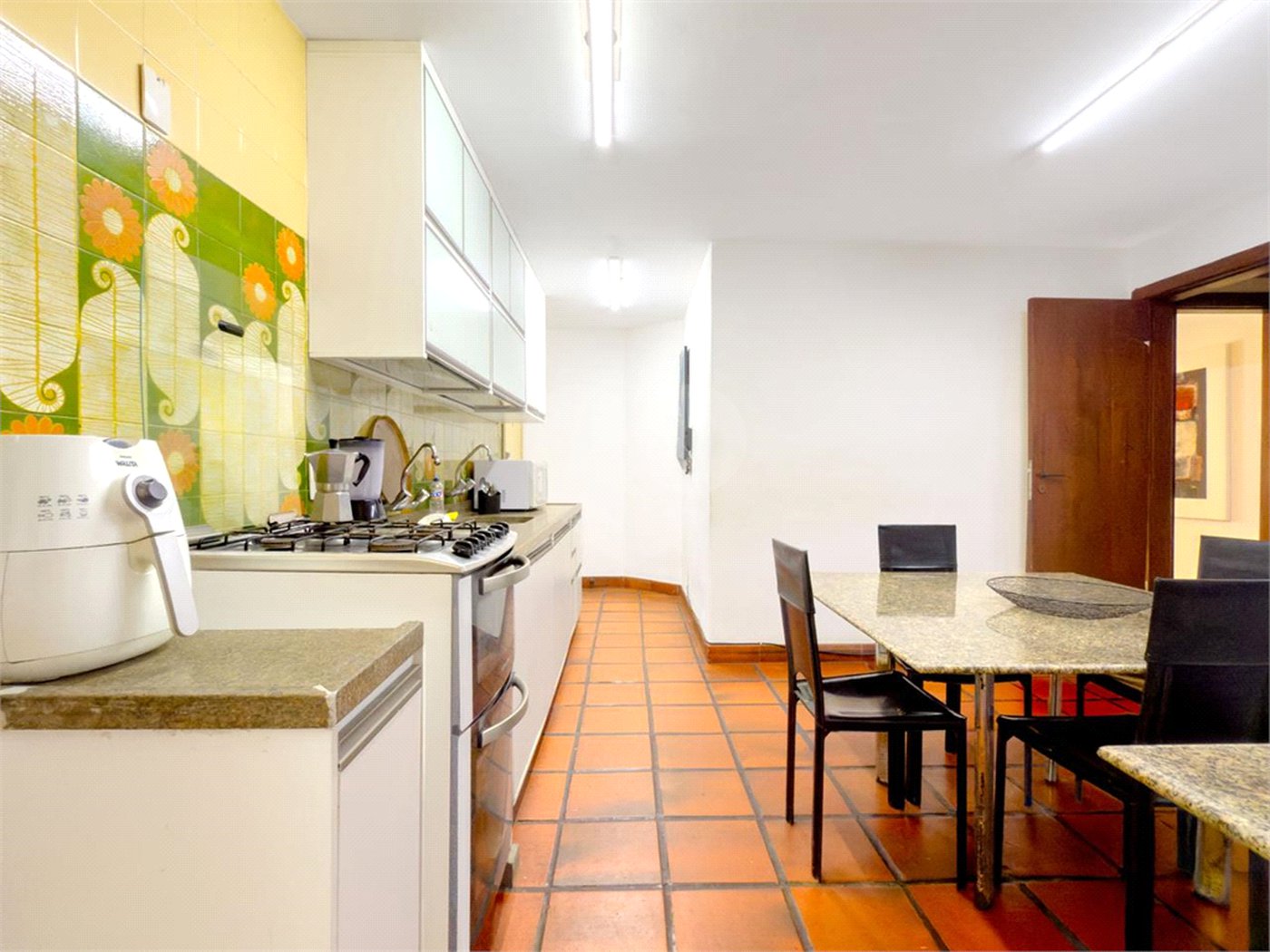 Apartamento à venda com 3 quartos, sendo 1 suíte,  em Lagoa, Rio de Janeiro, RJ