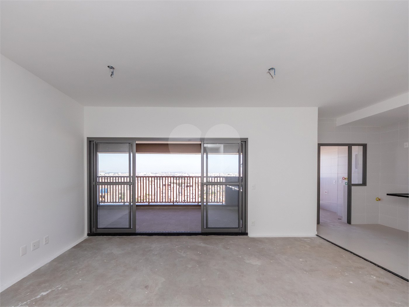 Apartamento à venda com 4 quartos, sendo 2 suítes, em Vila Gumercindo, São Paulo, SP