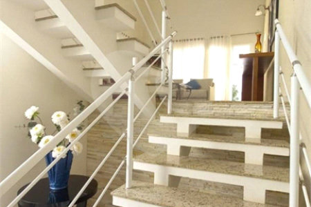 Casa à venda com 3 suítes no condomínio Residencial Parque Arco-íris, Atibaia - SP