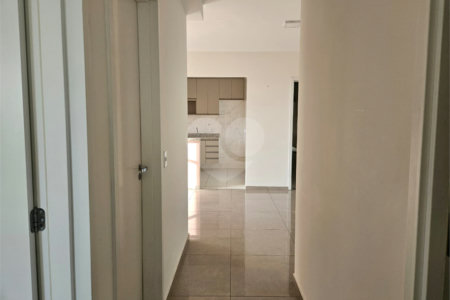 Apartamento à venda com 3 quartos, sendo 1 suíte, no Centro, Poá, SP