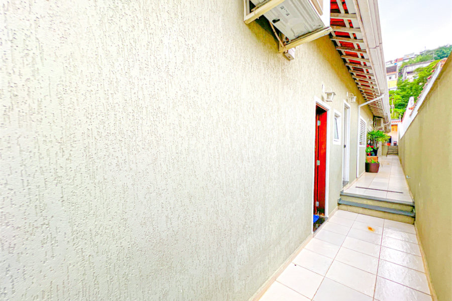 Casa à venda com 3 quartos, sendo 1 suíte,  no condomínio 658, São Paulo - SP