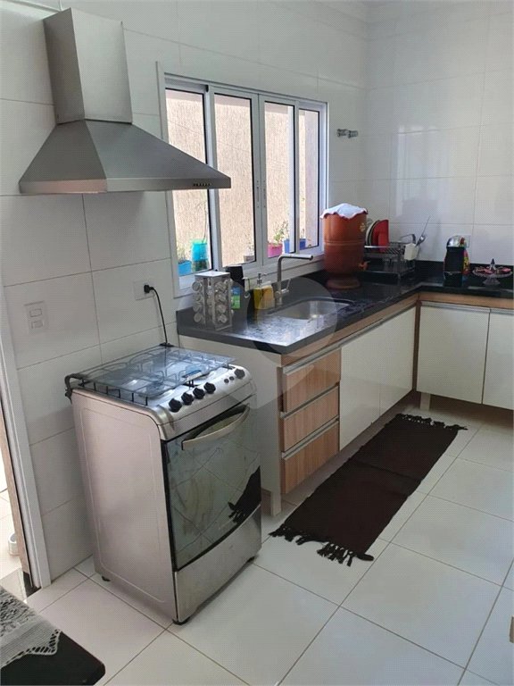 Sobrado à venda com 3 suítes em Horto, São Paulo, SP