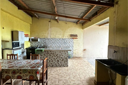 Casa à venda com 2 quartos em Residencial Ponta Porã I, Ponta Porã, MS