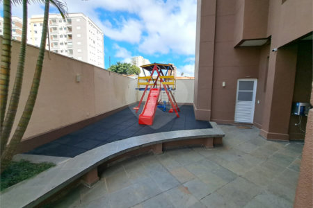 Apartamento à venda com 3 quartos, sendo 1 suíte, em Vila Gumercindo, São Paulo, SP