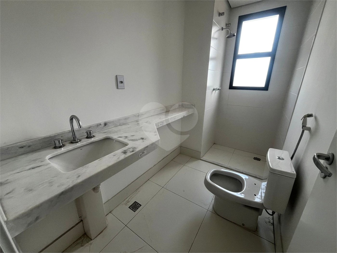 Apartamento à venda com 3 suítes no Centro, Itapetininga, SP