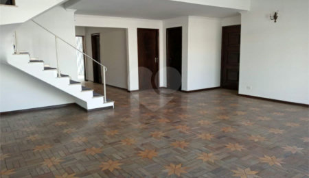 Casa à venda com 4 quartos, sendo 2 suítes,  em Vila Marari, São Paulo, SP