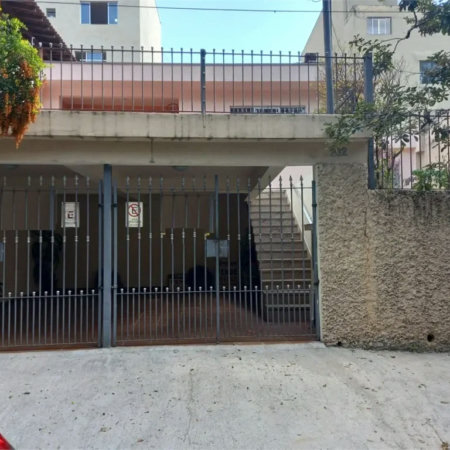 Casa à venda com 3 quartos, sendo 1 suíte,  em Vila Tiradentes, São Paulo, SP