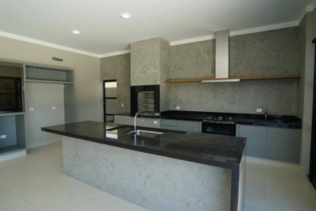Casa à venda com 4 suítes no condomínio Gramado Park Residencial, Álvares Machado - SP