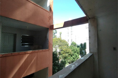 Prédio à venda em Santa Teresinha, São Paulo, SP