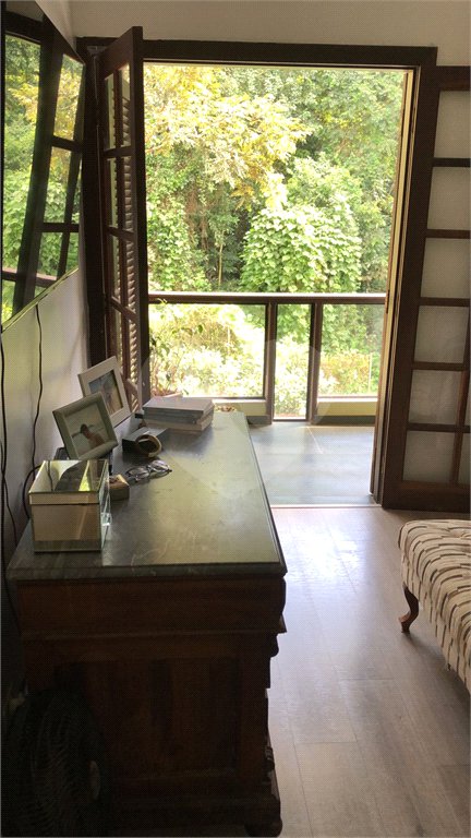 Casa à venda com 3 quartos, sendo 1 suíte,  no condomínio Alpes da Cantareira, Mairiporã - SP