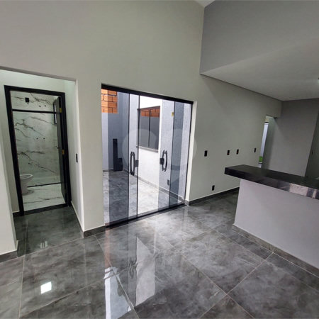 Casa à venda com 3 quartos, sendo 1 suíte, no condomínio Horto Florestal Villagio, Sorocaba - SP