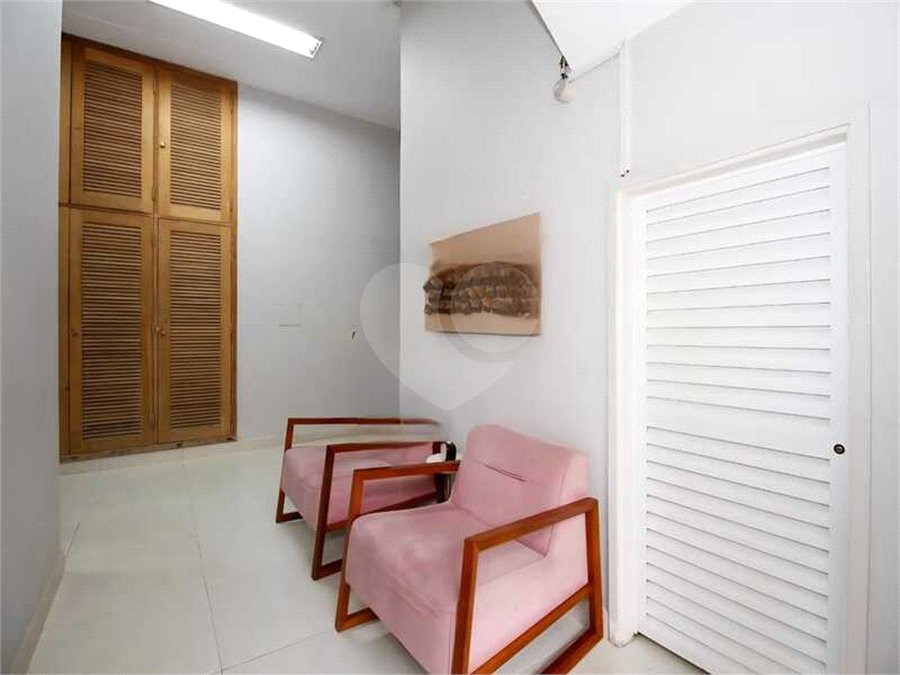 Apartamento à venda com 4 quartos, sendo 1 suíte, em Pinheiros, São Paulo, SP