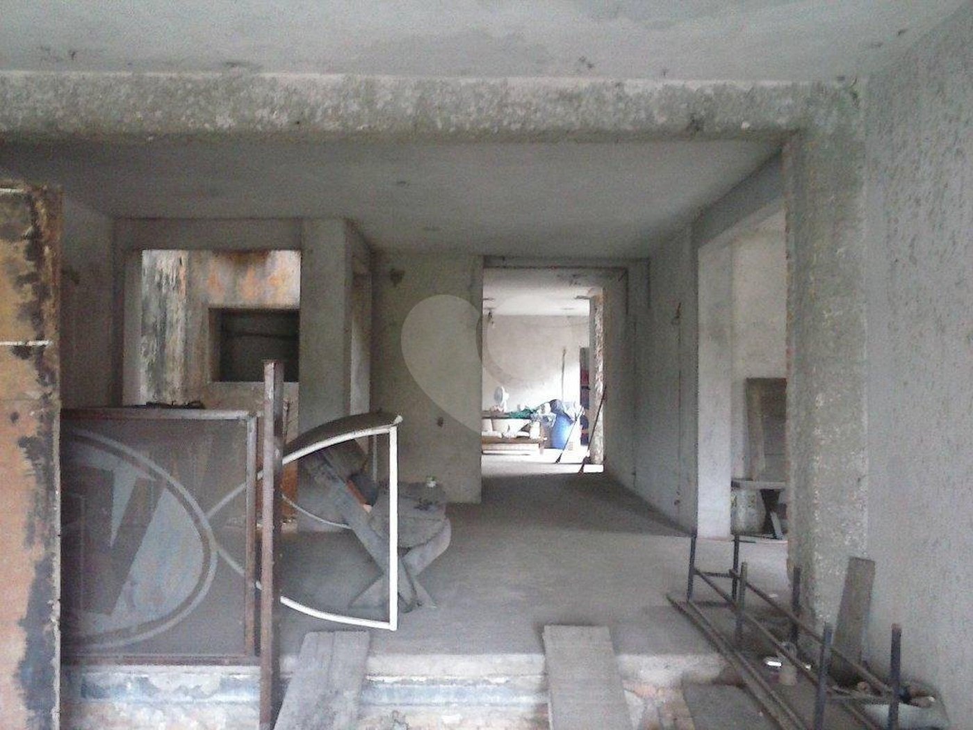 Sobrado à venda com 4 quartos, sendo 1 suíte, em Barro Branco (zona Norte), São Paulo, SP
