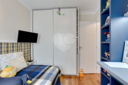 Apartamento para alugar com 3 quartos, sendo 1 suíte, em Alto da Boa Vista, São Paulo, SP