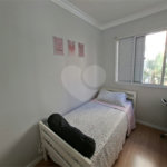 Apartamento à venda com 3 quartos, sendo 1 suíte,  em Jardim das Vertentes, São Paulo, SP