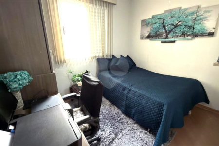 Apartamento à venda com 3 quartos, sendo 1 suíte,  em Vila Paulo Silas, São Paulo, SP