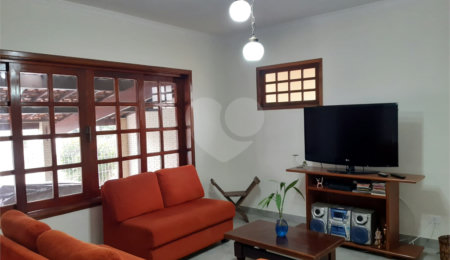Casa à venda com 3 quartos, sendo 1 suíte,  em Jardim Alvorada, São José dos Campos, SP