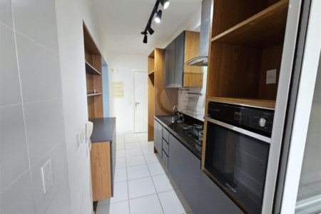 Apartamento à venda com 3 quartos, sendo 1 suíte,  em Vila Santa Catarina, São Paulo, SP