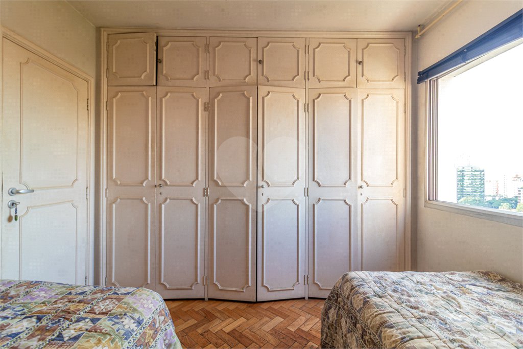 Apartamento à venda com 4 quartos, sendo 1 suíte,  em Brooklin, São Paulo, SP