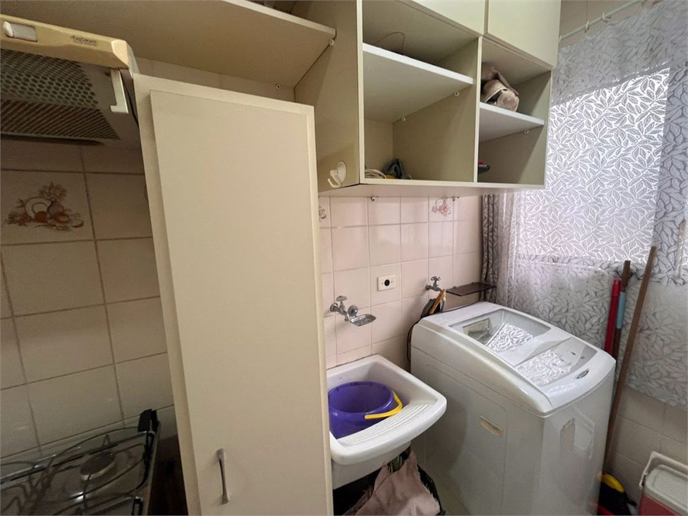 Apartamento com 2 dormitórios à venda, 65 m² por R$ 424.000,00 - Vila Júlia - Guarujá/SP