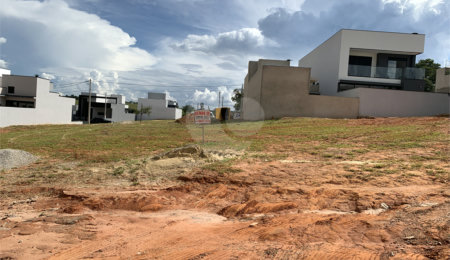 Terreno à venda no condomínio Condomíno Helena Maria, Sorocaba - SP