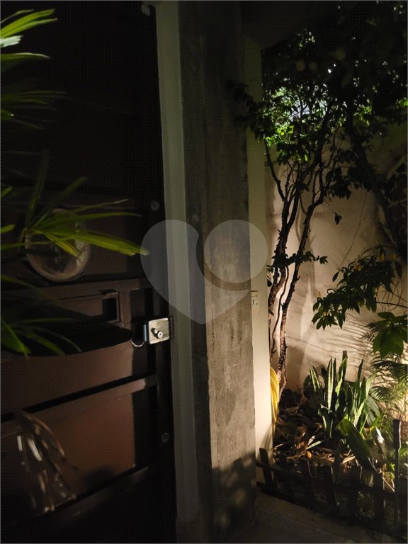 Casa à venda com 3 quartos, sendo 2 suítes, em Vila Mariana, São Paulo, SP