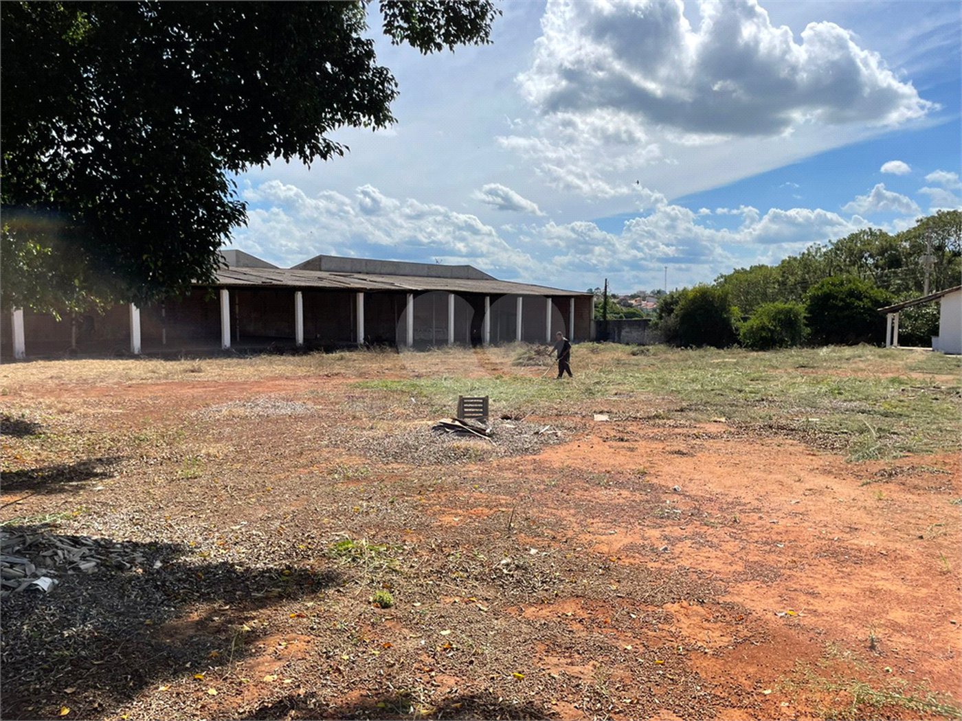 Terreno à venda com 1 quarto em Vila Carolina, Itapetininga, SP