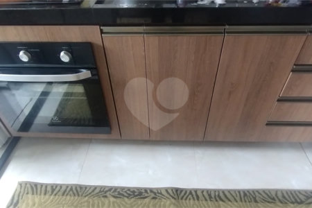 Apartamento à venda com 2 quartos em Conjunto Residencial Irai, Suzano, SP