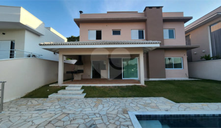 Casa à venda com 4 suítes no condomínio Santa Isabel I, Louveira - SP