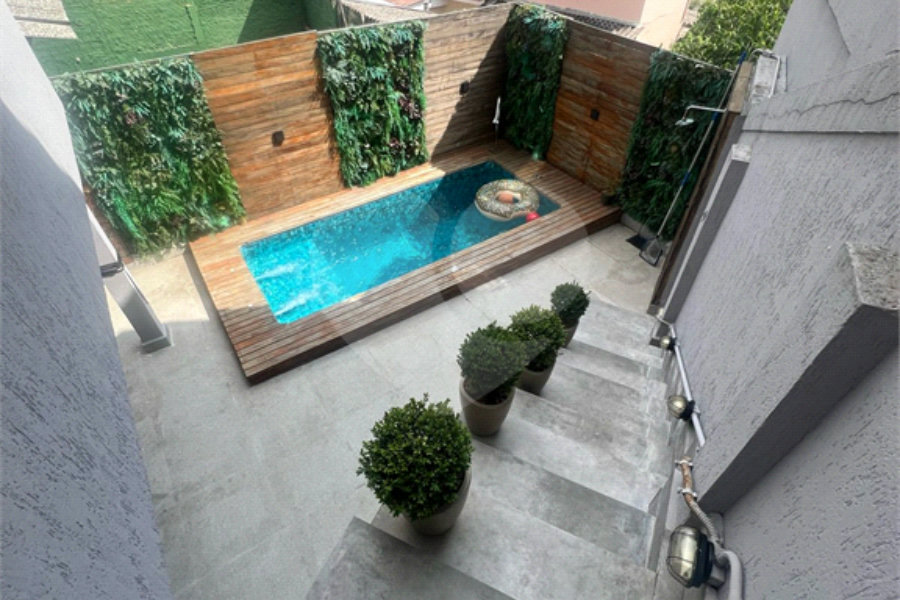 Sobrado à venda com 3 quartos, sendo 1 suíte,  em Vila Irmãos Arnoni, São Paulo, SP