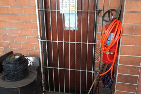 Prédio à venda, 300 m² por R$ 1.100.000,00 - Parque São Vicente - São Vicente/SP