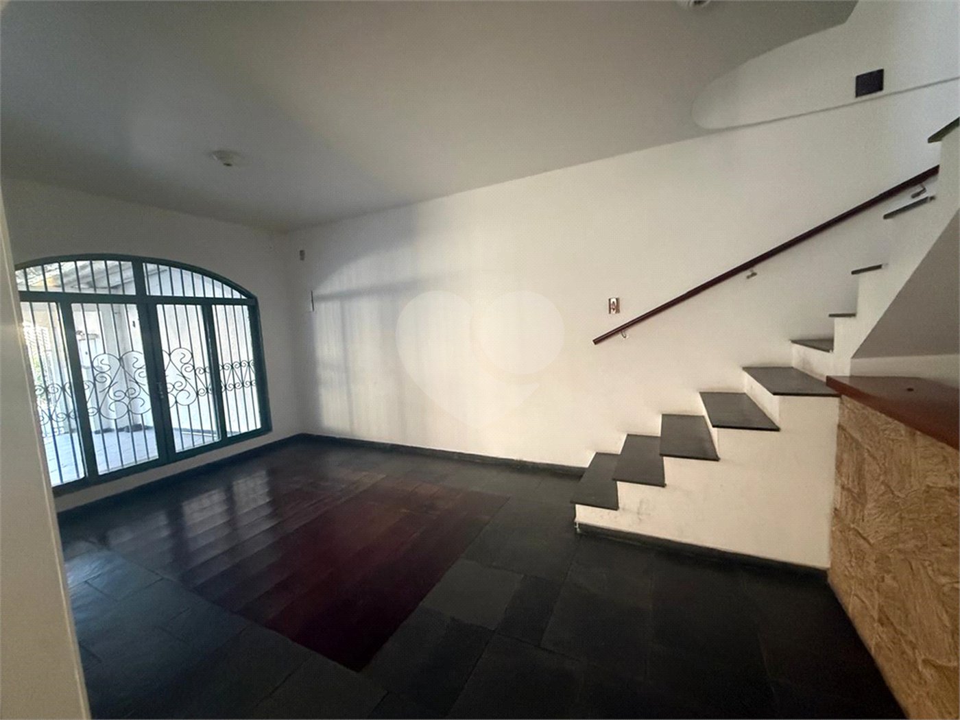 Sobrado à venda com 3 quartos, sendo 1 suíte,  em Vila Santo Antônio, São Paulo, SP