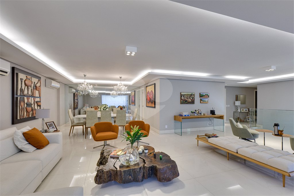 Duplex à venda ou para alugar com 4 suítes em Alto da Boa Vista, São Paulo, SP