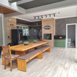 Casa à venda com 4 quartos, sendo 2 suítes, no condomínio Residencial Terras de Vinhedo, Vinhedo - SP