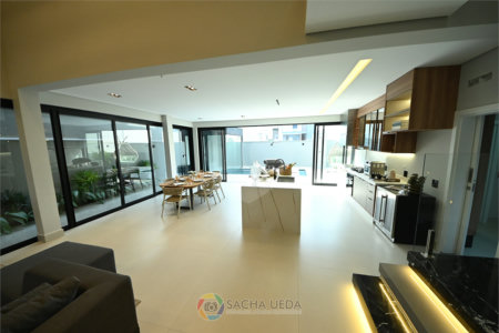 Casa à venda com 4 suítes no condomínio Residencial Dona Maria Candida, Indaiatuba - SP