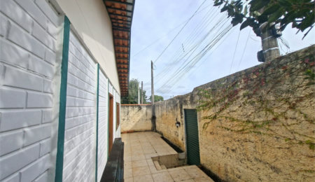 Casa à venda com 2 quartos no Centro, Alambari, SP